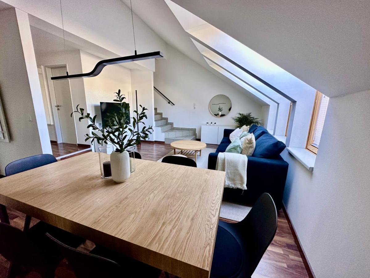 Designer Apartment Im Herzen Von ฟูลป์เมส ภายนอก รูปภาพ