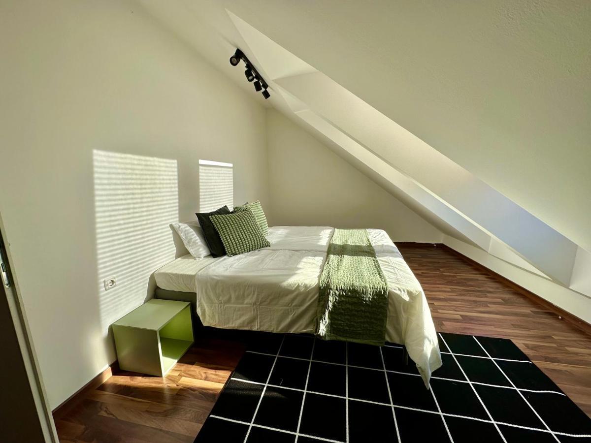 Designer Apartment Im Herzen Von ฟูลป์เมส ภายนอก รูปภาพ